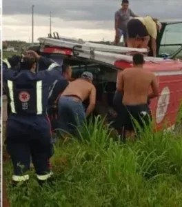 Técnica de enfermagem ferida em acidente com ambulâncias em Sobral morre após 14 dias internada