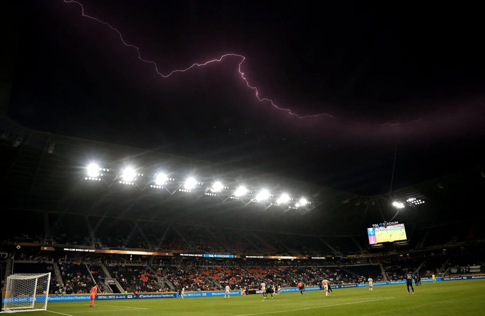 Céu nublado é motivo para paralisar jogo? Entenda protocolo de alerta climático do Mundial de Clubes