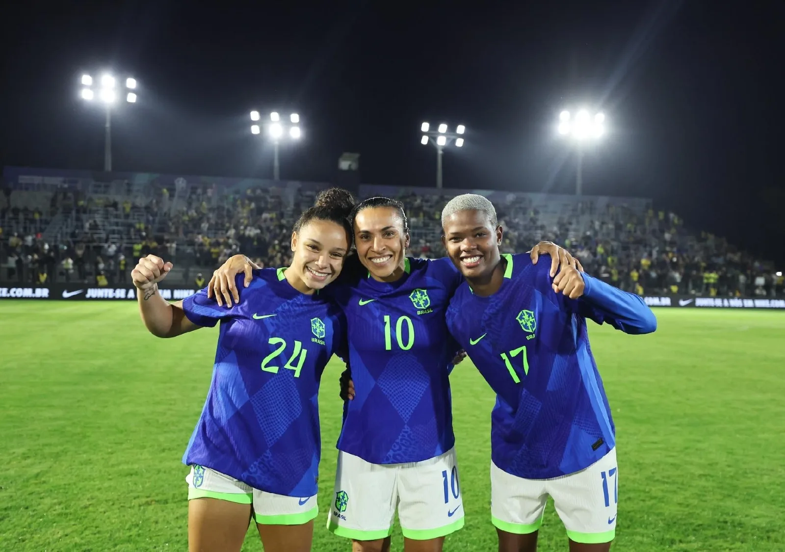 Seleção feminina dá salto no ranking da Fifa e sobe para o 4º lugar