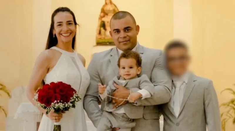 Adolescente mata família no RJ com apoio da namorada por mensagens, diz polícia