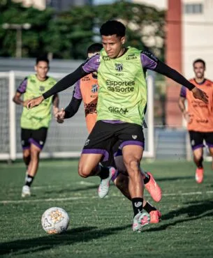 Qual canal vai passar o jogo do Ceará hoje (13/07)? Partida é contra o Fortaleza pelo Brasileirão