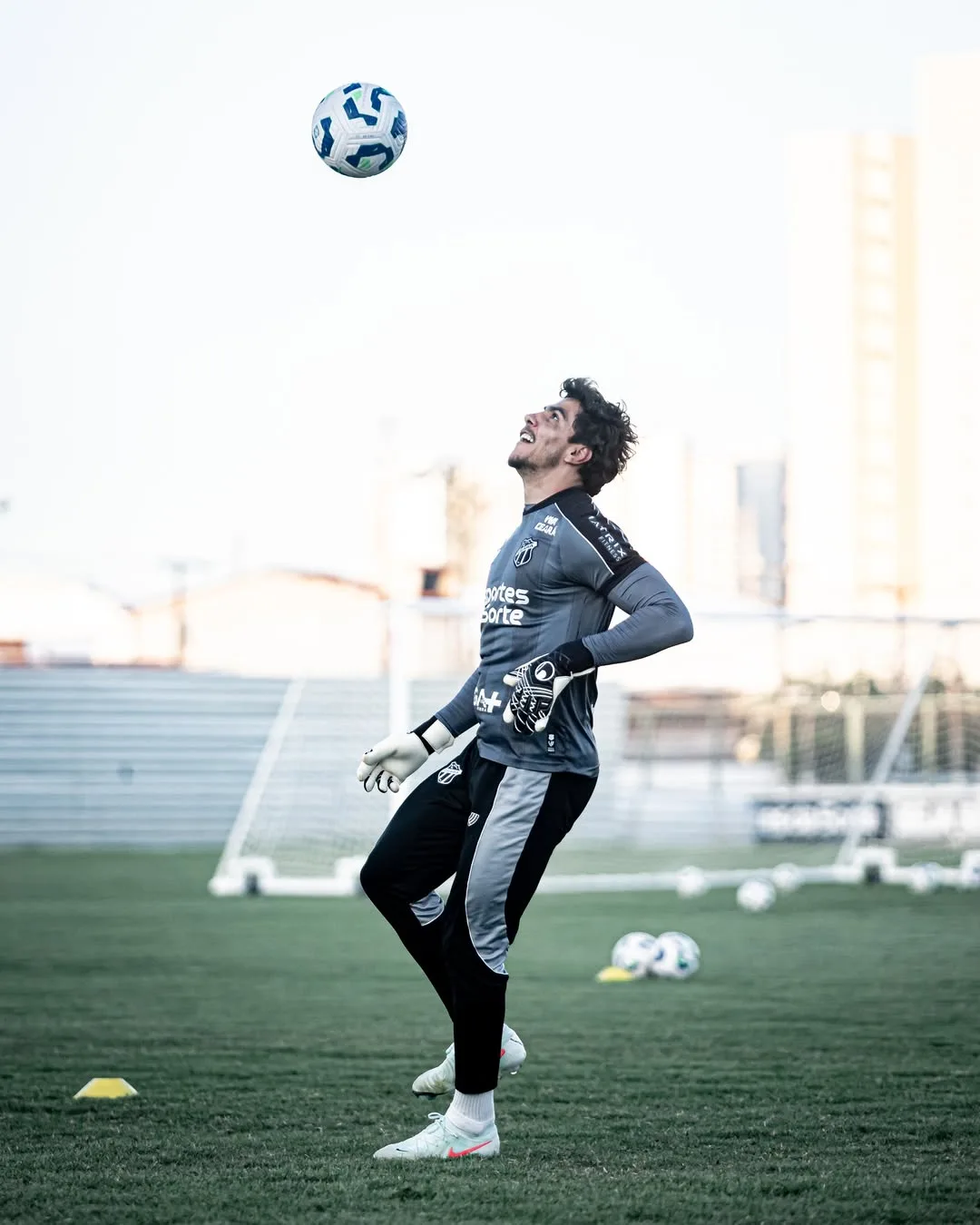 Qual canal vai passar o jogo do Ceará hoje (16/07)? Partida é contra o Corinthians pelo Brasileirão