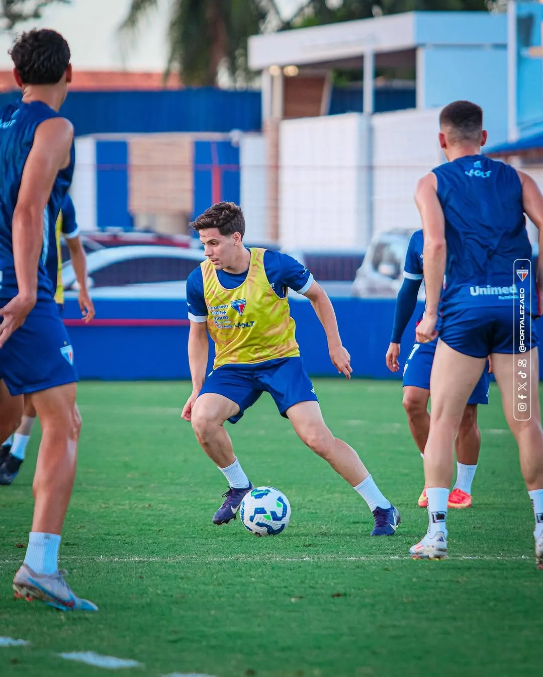 Qual canal vai passar o jogo do Fortaleza hoje (19/07)? Partida é contra o Bahia pelo Brasileirão