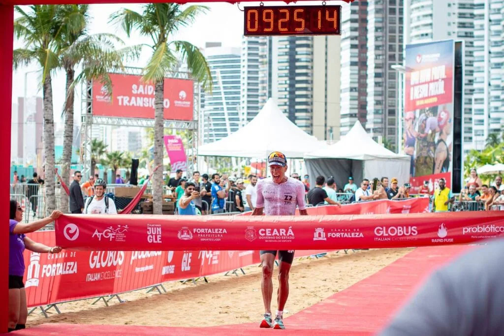Challenge Fortaleza coroa Vittoria Lopes e Danilo Pimentel no Half Distance