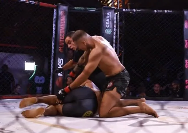 Samuel “Bebezão” leva 55 segundos para vencer David "Marreta" em luta do Card Principal