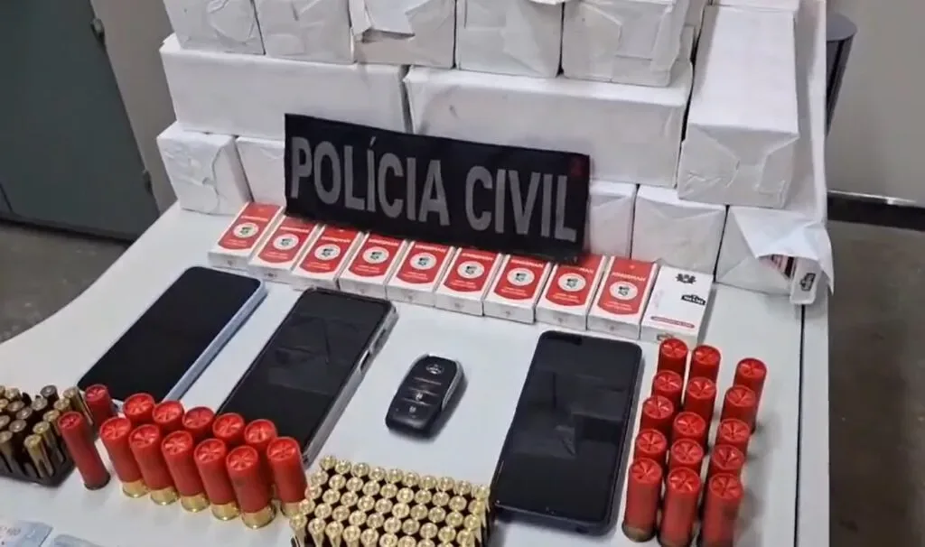 Operação contra facção no Ceará apreende armas e pede bloqueio de R$ 5,6 milhões