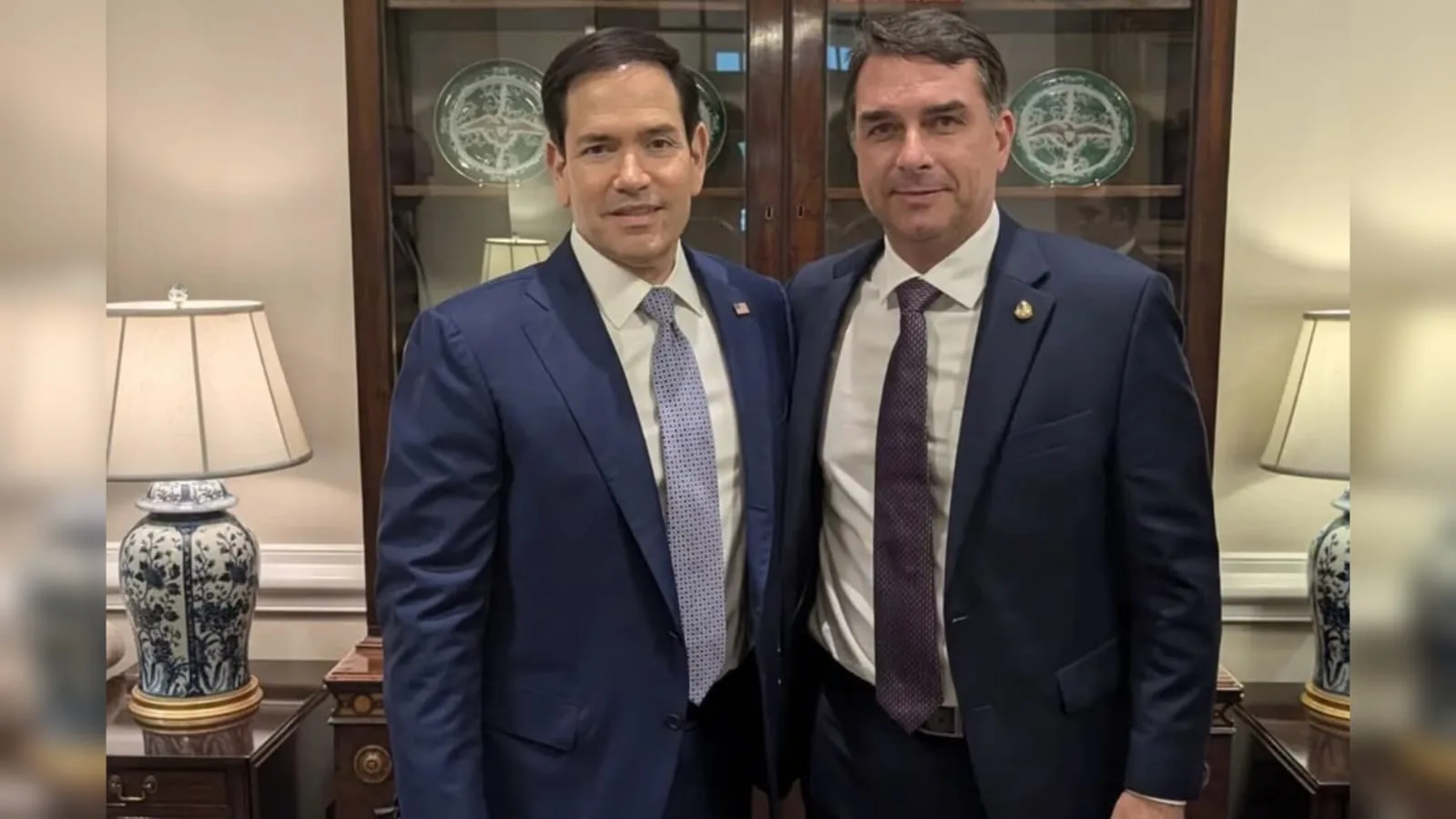 Aliado de Trump diz que Marco Rubio articulou ida de Flávio Bolsonaro aos EUA