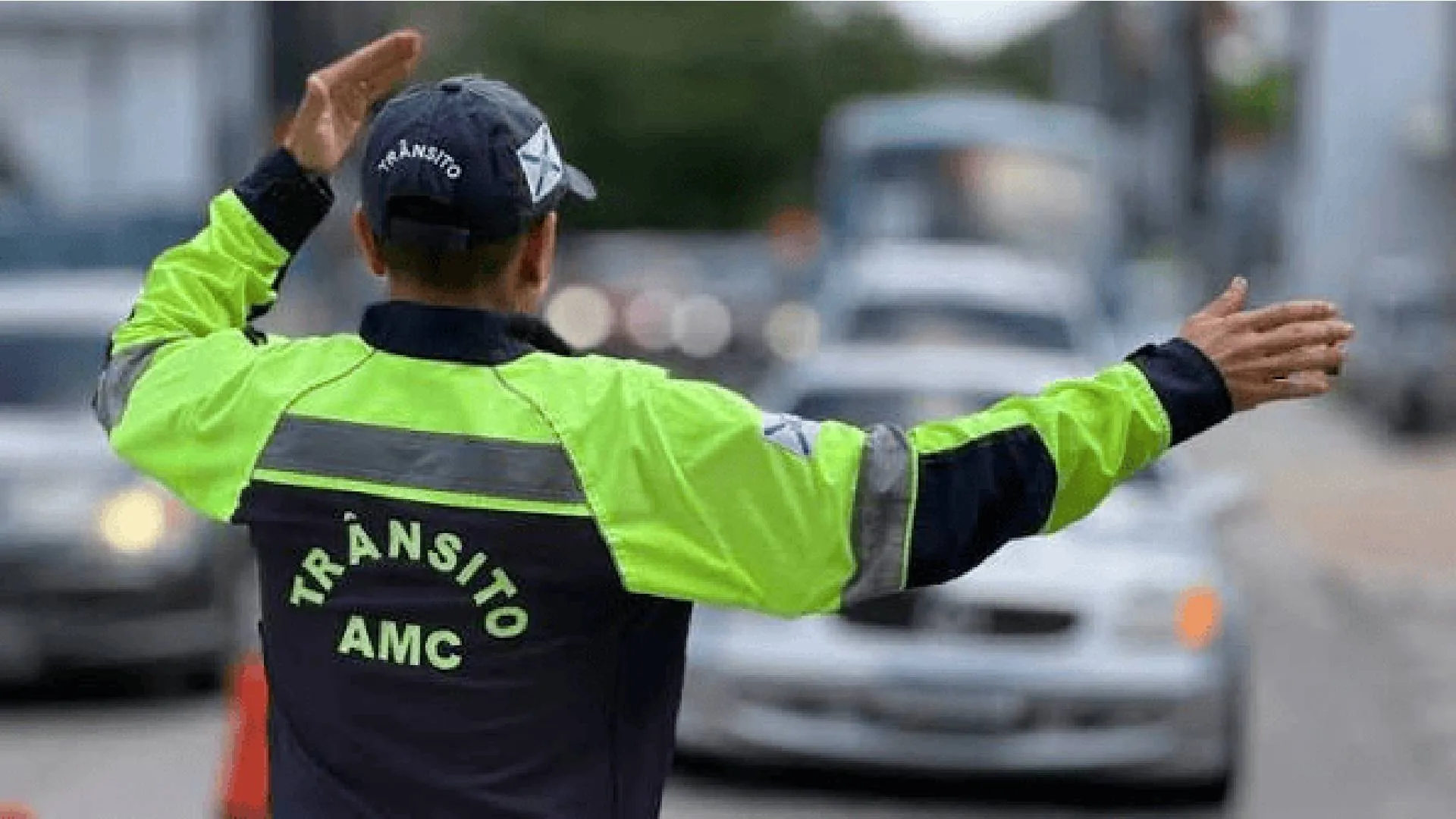 Dia de Finados em Fortaleza terá operação especial de trânsito no entorno de cinco cemitérios; veja bloqueios