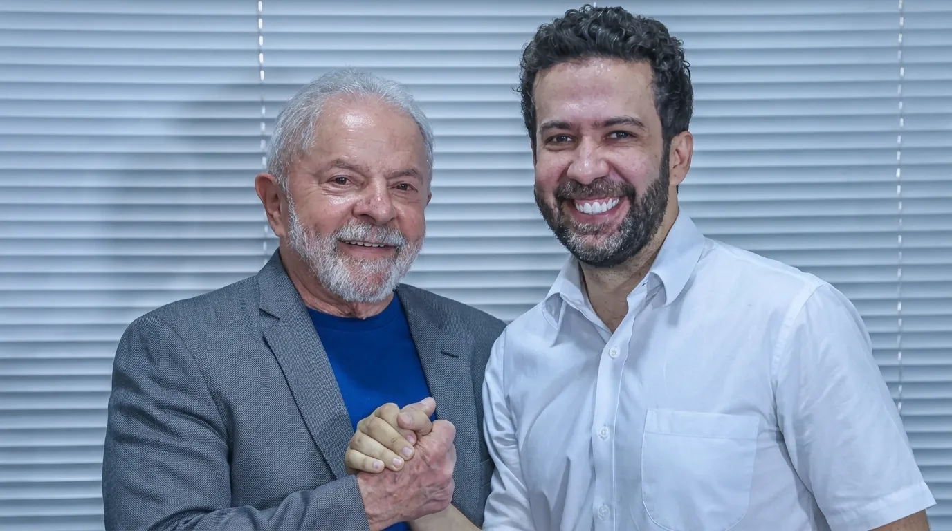 André Janones cria “Exército do Lula” no WhatsApp e canal chega perto de 1 milhão de seguidores