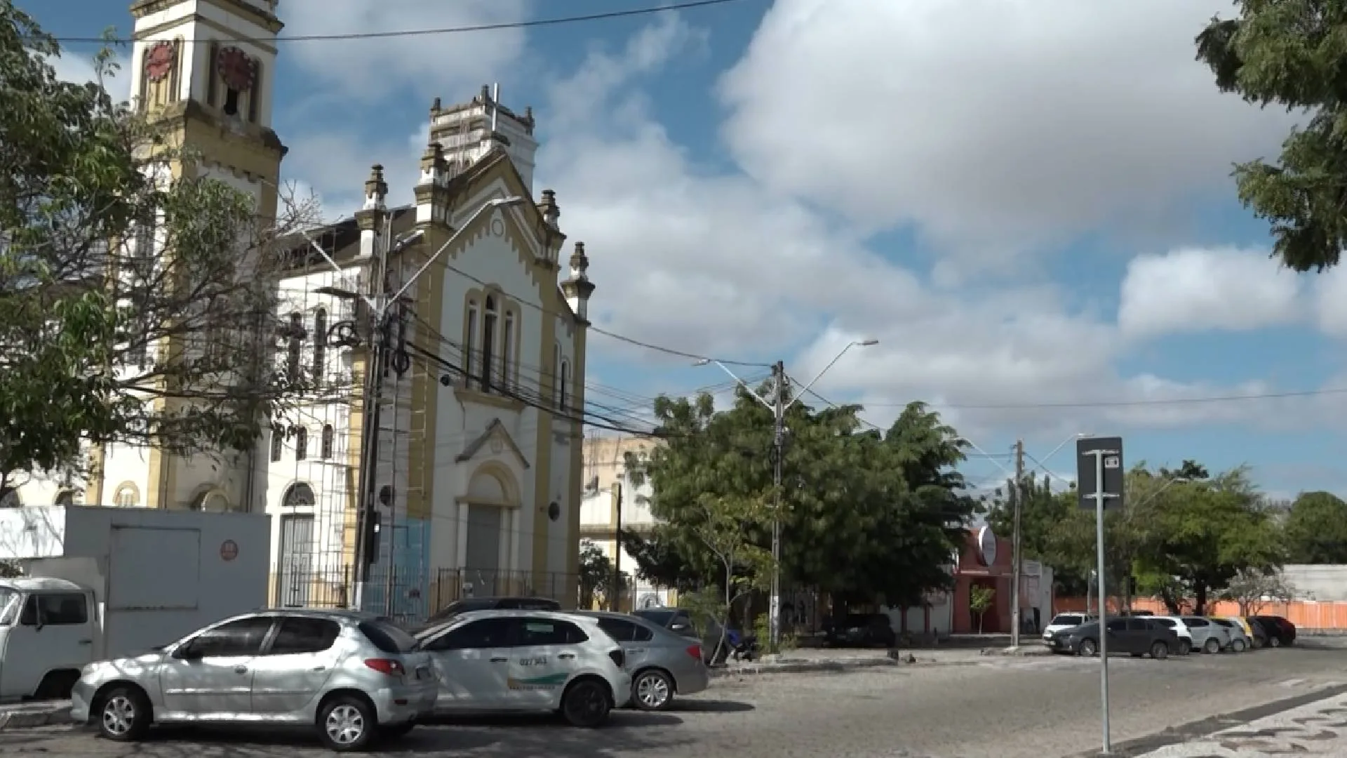 Bairro Farias Brito abriga extensa história com antiga estação ferroviária e fábrica