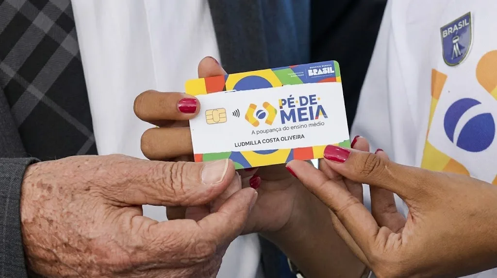 Pé-de-Meia: veja quem recebe em setembro e as datas de pagamento