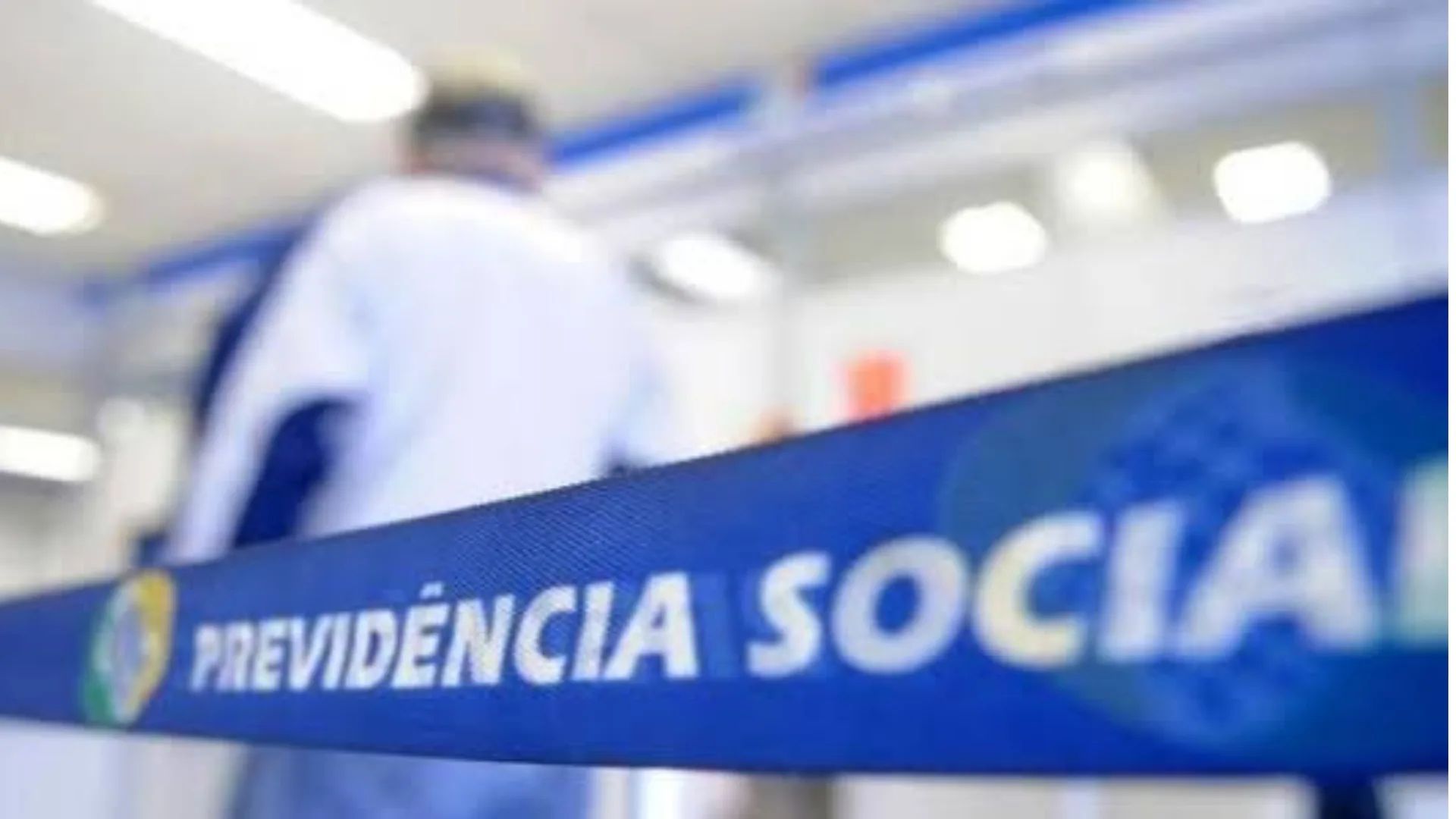 Aposentados do INSS podem receber 13º salário em dobro; veja quem seria beneficiado