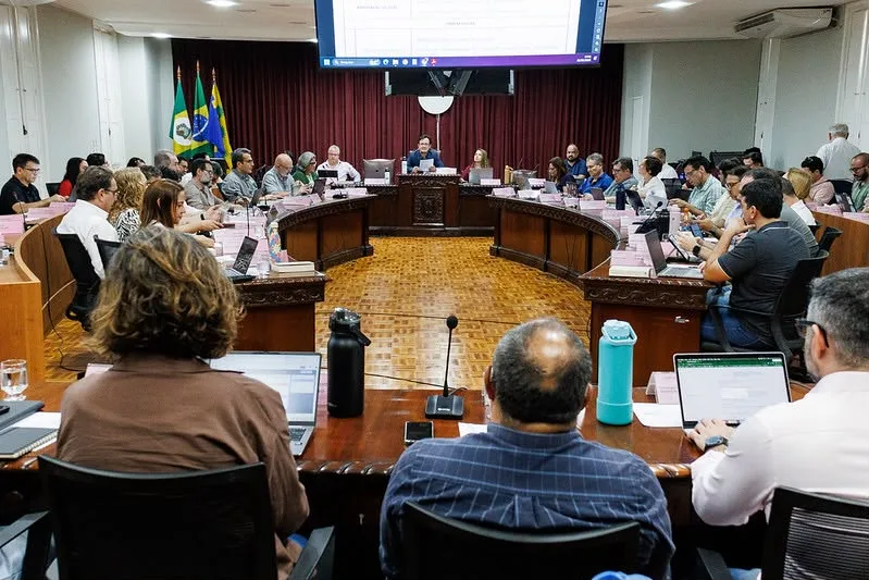 UFC aprova cinco novos cursos de graduação para 2027.1 em Fortaleza, Russas e Quixadá
