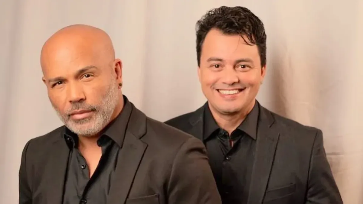 Renner homenageia Rick um mês após morte do parceiro: “Você estará comigo”