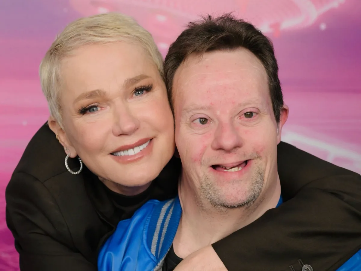 Xuxa reencontra fã que ficou conhecido pela frase: “Minha querida Xuxa, eu te amo”
