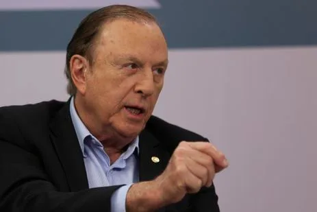 A Empresa Brasil de Comunicação (EBC) entrevista o candidato à Presidência da República pelo DC, José Maria Eymael. Ele é o oitavo a participar da série de entrevistas da EBC com presidenciáveis.
