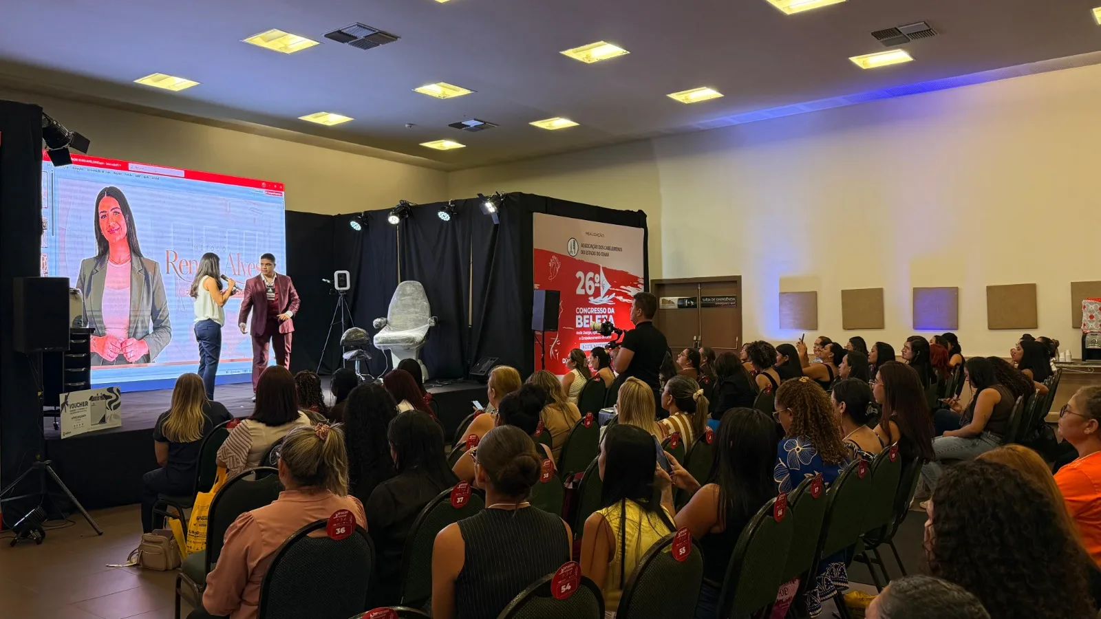 Feira da beleza atrai cerca de 90 mil pessoas e reúne mais de 500 marcas em Fortaleza