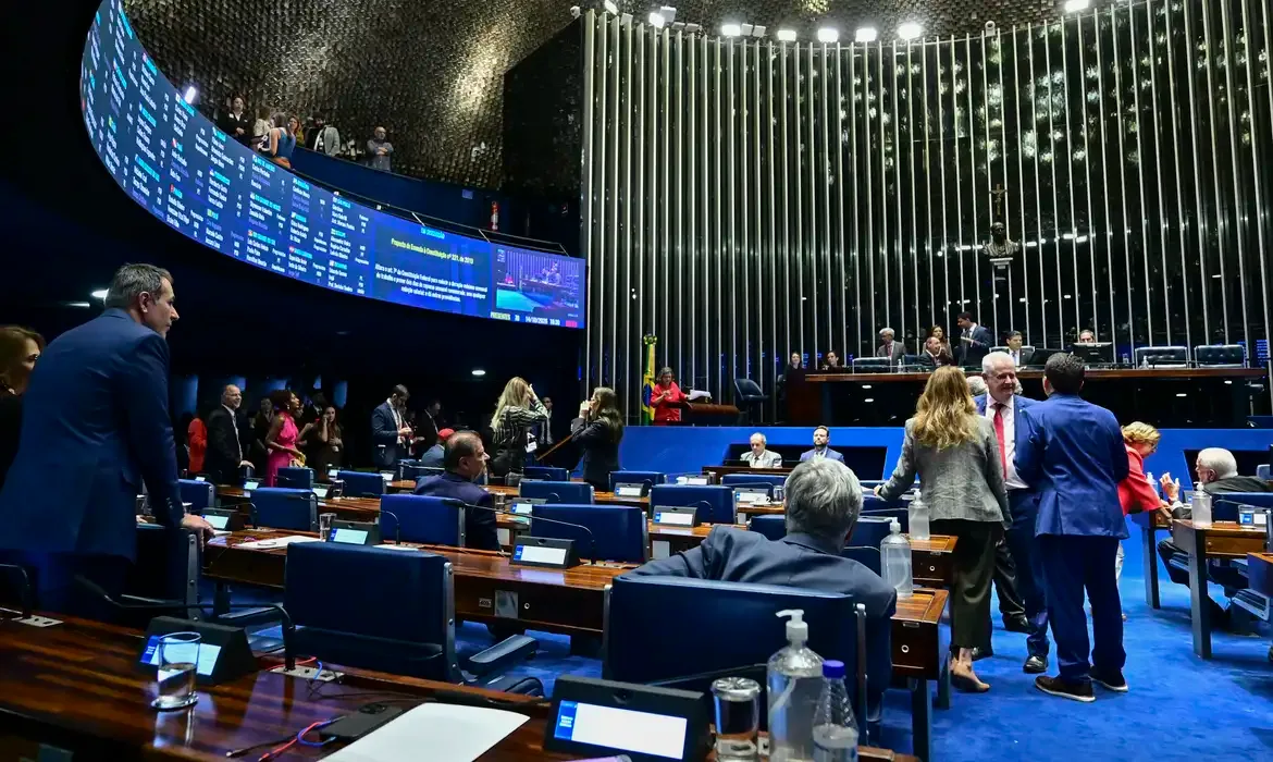 Fim da escala 6x1: entenda o que muda e a partir de quando começa a valer