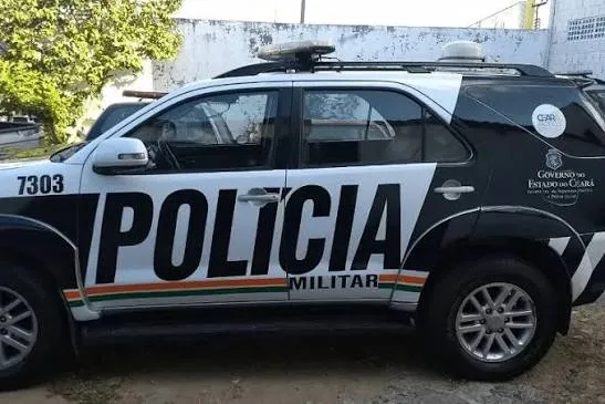 Homem é morto a tiros dentro de bar na Messejana, em Fortaleza