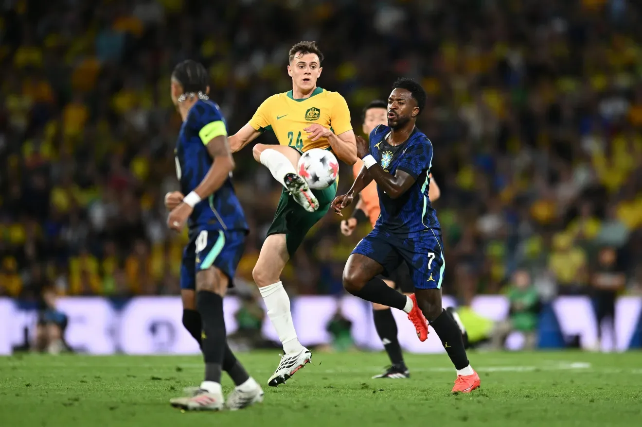 Brasil vence a Austrália por 4 a 2 e conquista primeira vitória após a Copa do Mundo