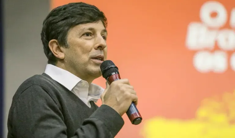 João Amoêdo, um dos fundadores do Partido Novo, declara voto em Lula