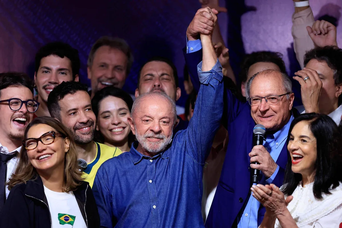 Lula completa 81 anos nesta terça-feira (27); conheça a trajetória do presidente da República