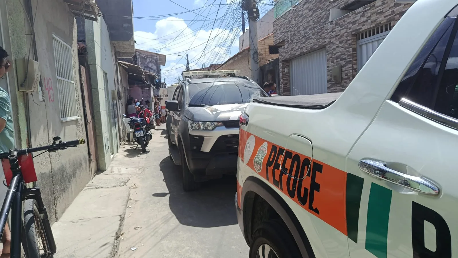 Após ameaçar ex-companheira com facão, homem é espancado e morto em Fortaleza