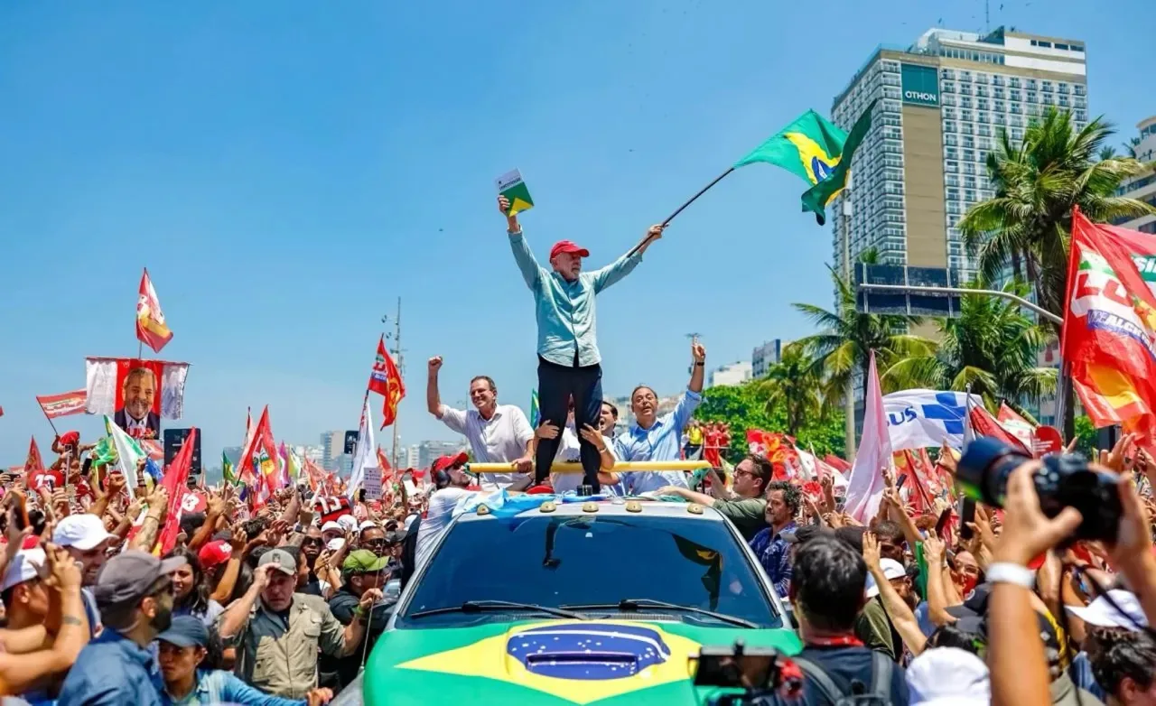 Lula é reeleito presidente do Brasil e conquista histórico quarto mandato