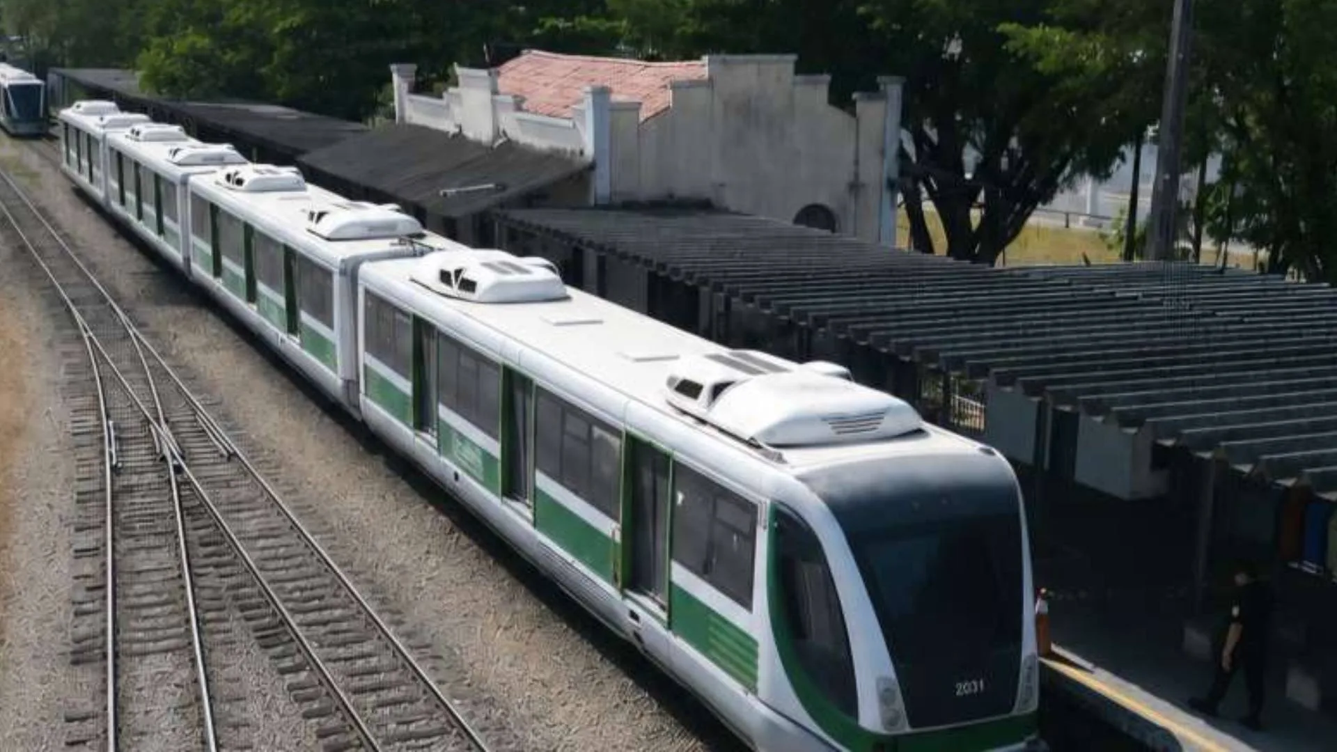 Veja quais cemitérios podem ser acessados de metrô e VLT em Fortaleza e RMF