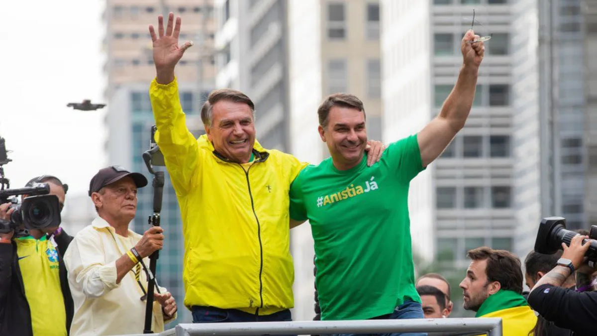 Família Bolsonaro perde segunda disputa presidencial seguida para Lula