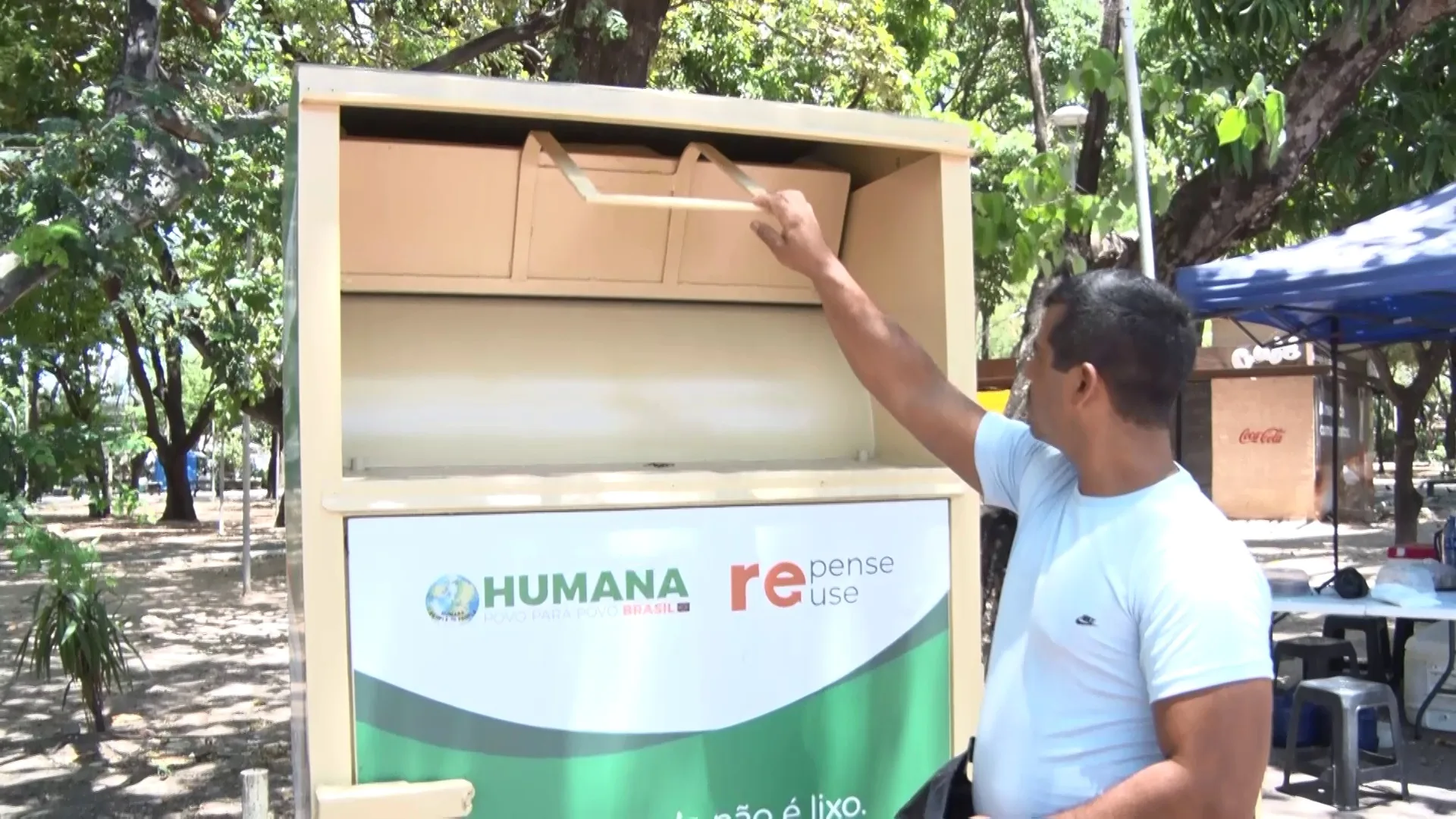 Projeto instala pontos de coleta de roupas em Fortaleza para evitar desperdício