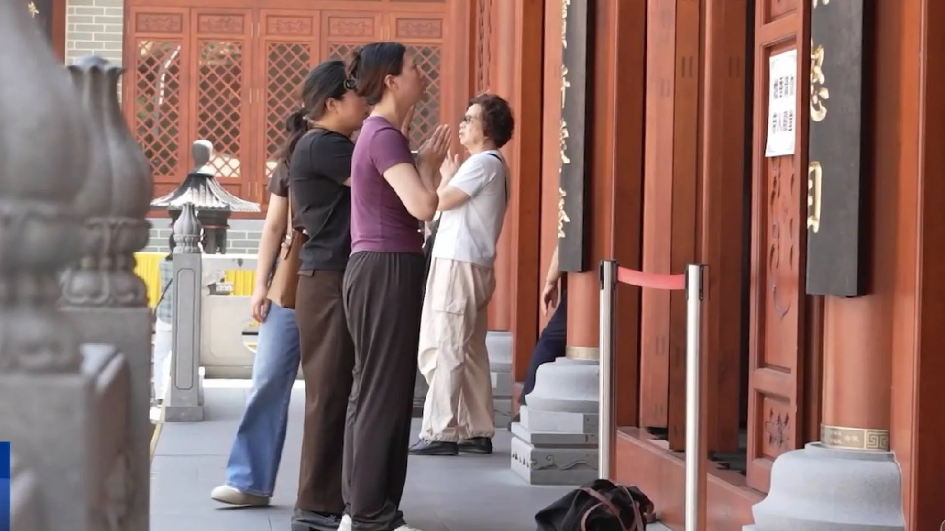 Tradições religiosas atravessam séculos e se mantêm presentes na vida dos chineses