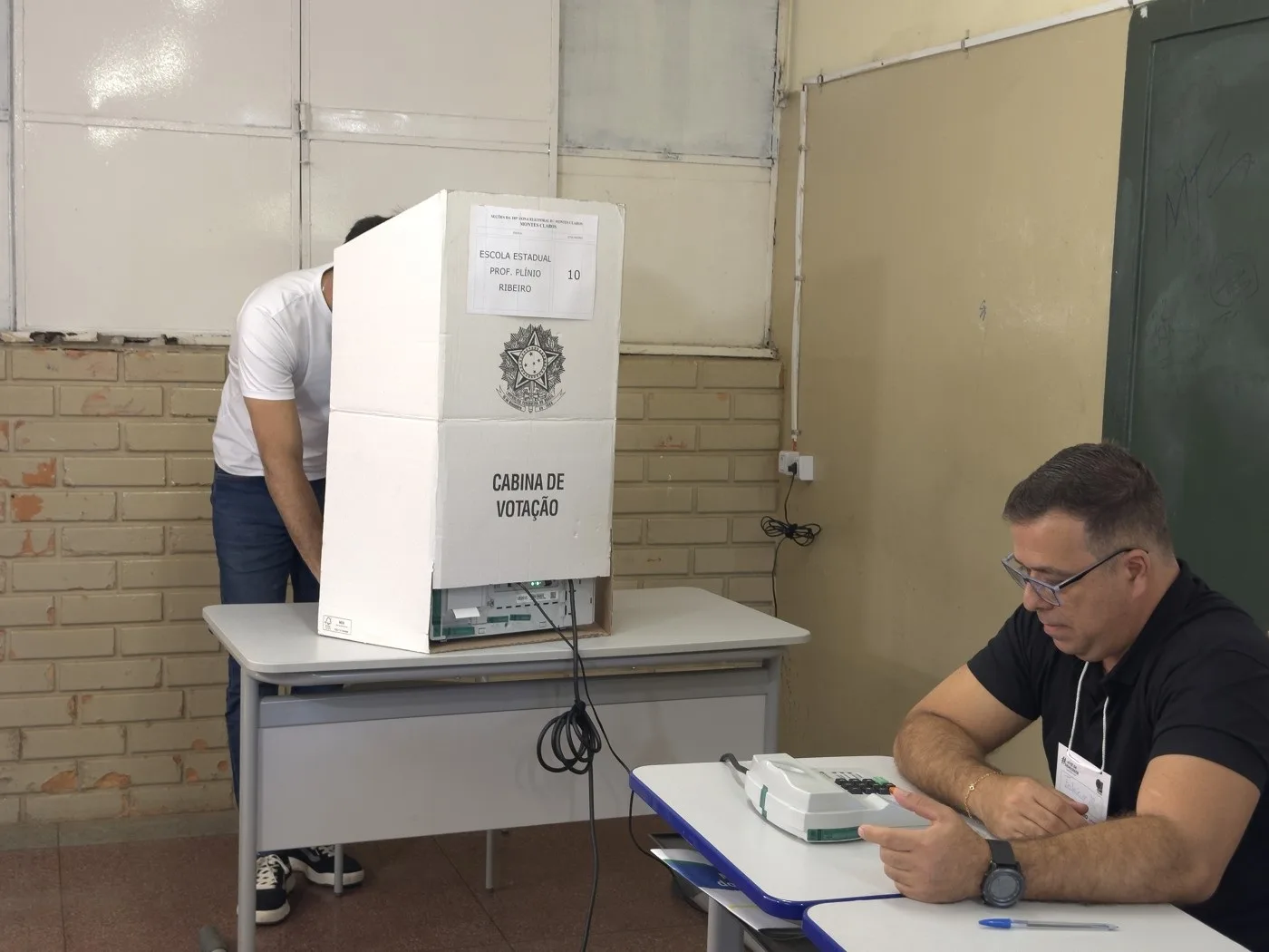 Votação do segundo turno é encerrada após prorrogação até as 19h