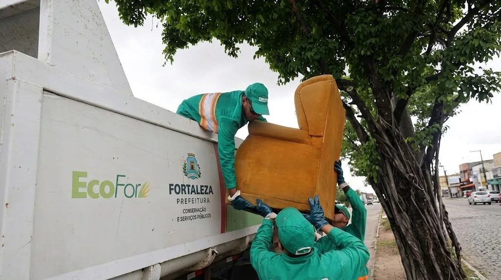 Caminhão Limpezinha atende as 12 regionais de 12 a 17 de outubro