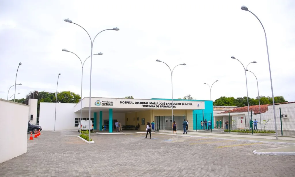 Frotinha da Parangaba inaugura dez leitos de UTI após reforma de R$ 3,5 milhões