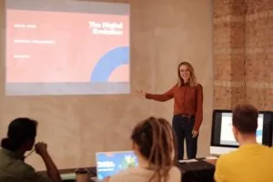 Palestra exclusiva sobre felicidade como estratégia para negócios