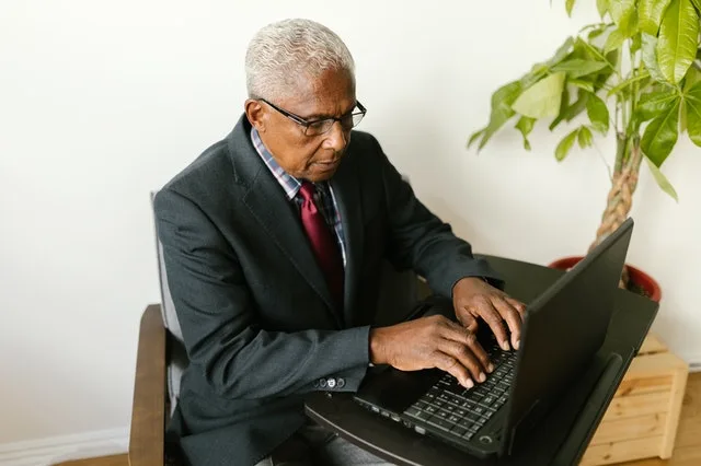 Quais são os deveres das empresas a partir da MP do trabalho híbrido?