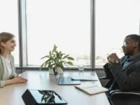 Como evitar problemas na entrevista de emprego