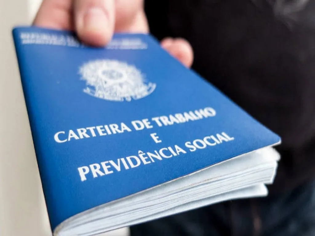 Demanda por temporários impulsiona contratação no fim de ano