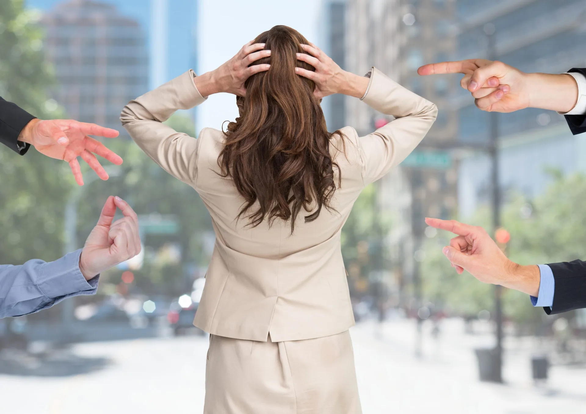 Pesquisa aponta que 82,1% das mulheres já sofreram algum tipo de assédio no ambiente de trabalho