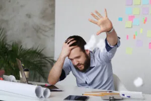 Como lidar com as emoções no ambiente de trabalho?