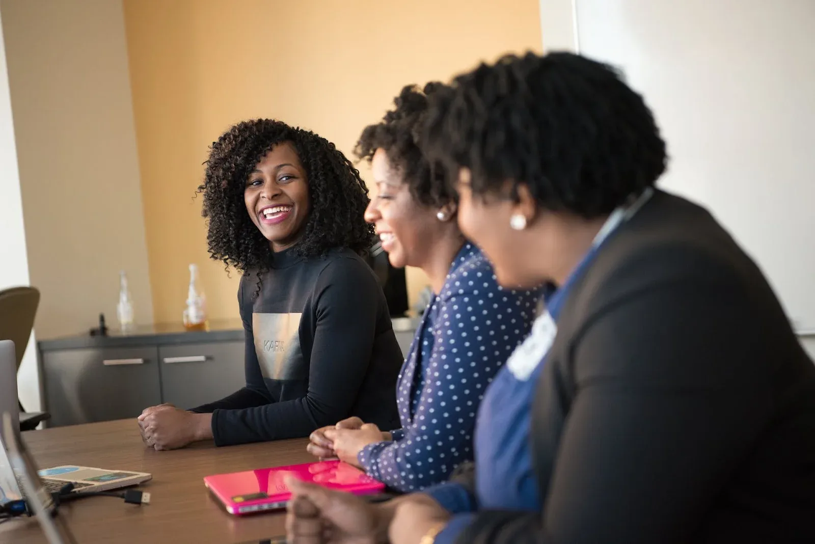 “Carolinas 2023: Carreira e Saúde Mental da Mulher Negra” abre inscrições gratuitas; evento acontece no dia 02 de dezembro